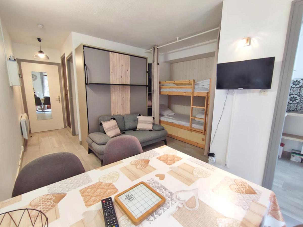 Le Reflet Des Montagnes, Studio, Centre Luchon, 4 Personnes Bagnères-de-Luchon Esterno foto